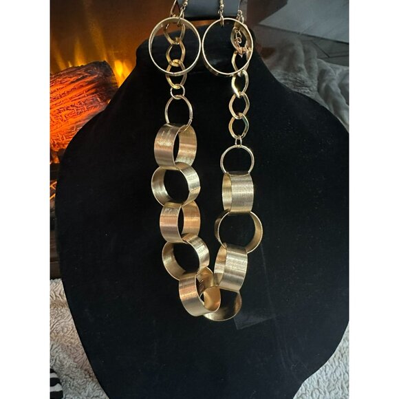 Gold-Tone‎ Interlocking Hoop Necklace & Earring Set